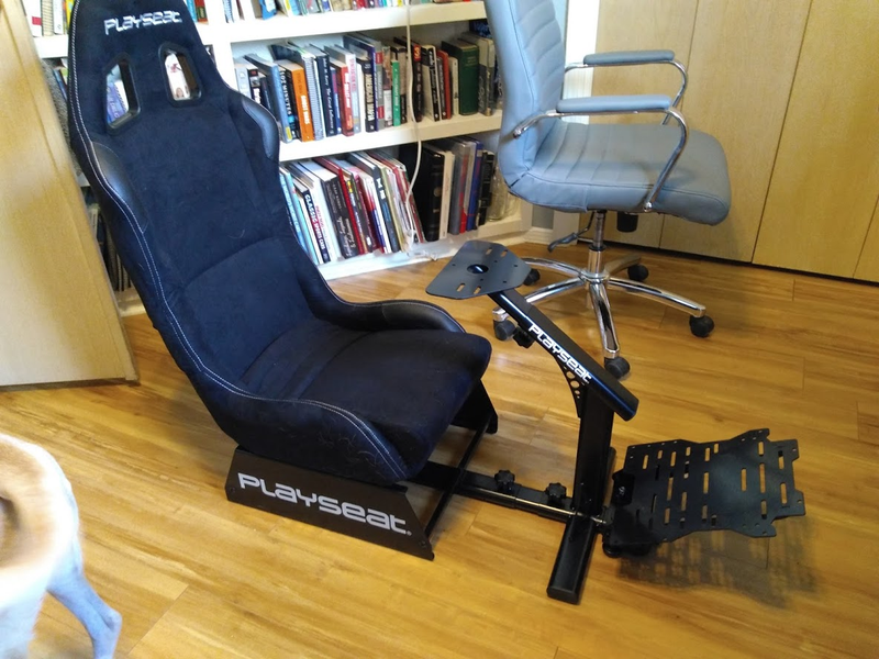 Illustration for article titled Playseat Evolution: Oppo tested, doggo approved.